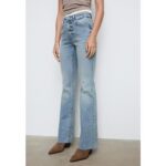 Bild von Stradivarius Jeans-Schlaghose im Slim-Fit  MITTELBLAUER WASHED-LOOK IM HELLEN JEANSBLAU 25